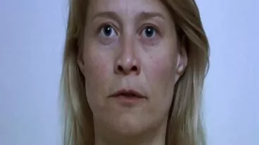 පර්ව් නගරයේ සරාගී ලුසී සන්ෆ්ලවර් සමග කෙලින් කෙස් ඉස්කුරුප්පු